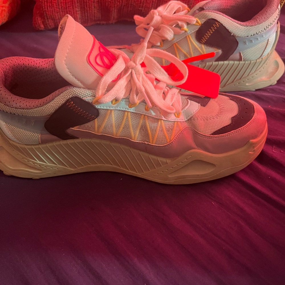 Off-White Sneakers in White and Cream with Red Tag